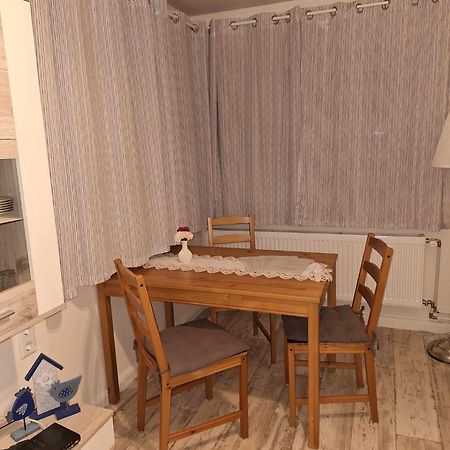Haus Rosi Apartment Lutzerath Bagian luar foto